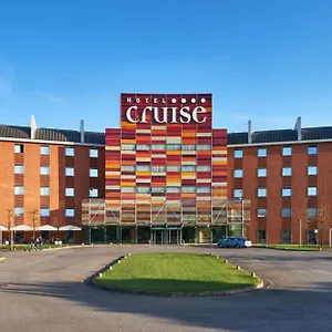 Cruise **** Lucino